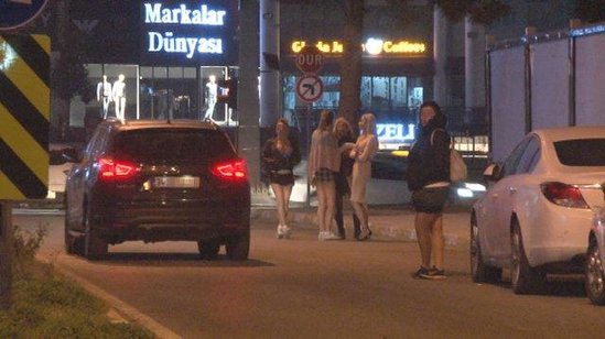 DƏHŞƏT: Translara görə yolda tıxac yarandı,polis işə qarışdı +FOTOLAR