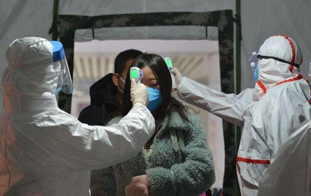 Çin həkimləri koronavirusa yoluxmuş xəstənin ağciyərlərinin görüntülərini yaydılar - FOTO