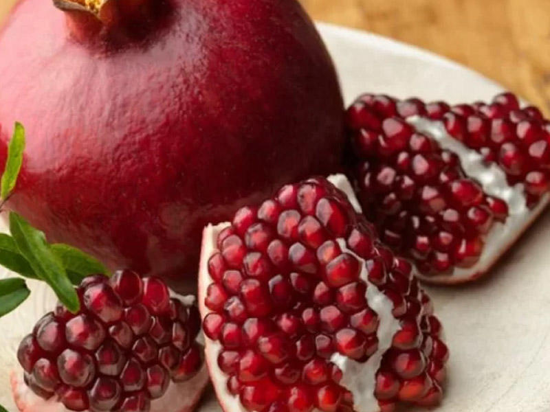 Bir ay hər gün nar yedi, bu problemlərdən qurtuldu – TƏCRÜBƏ