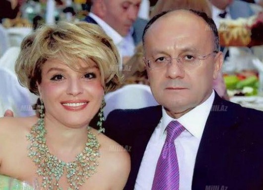 Əxlaqsız nazirin oğru, kinli və qatil arvadı - FOTOLAR