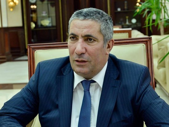 "Bir kişi arvad adı, fotosu ilə "Facebook"a girirsə, ondan nə kişi olacaq?" — Siyavuş Novruzov