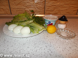 Yumurta ilə kahı salatı
