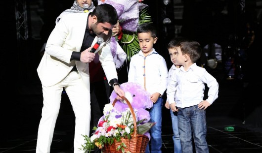 İzzət Bağırov övladları ilə - FOTOLAR