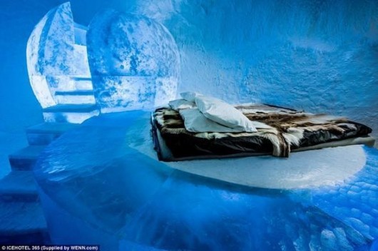 Buzdan hazırlanan otel -Fotolar