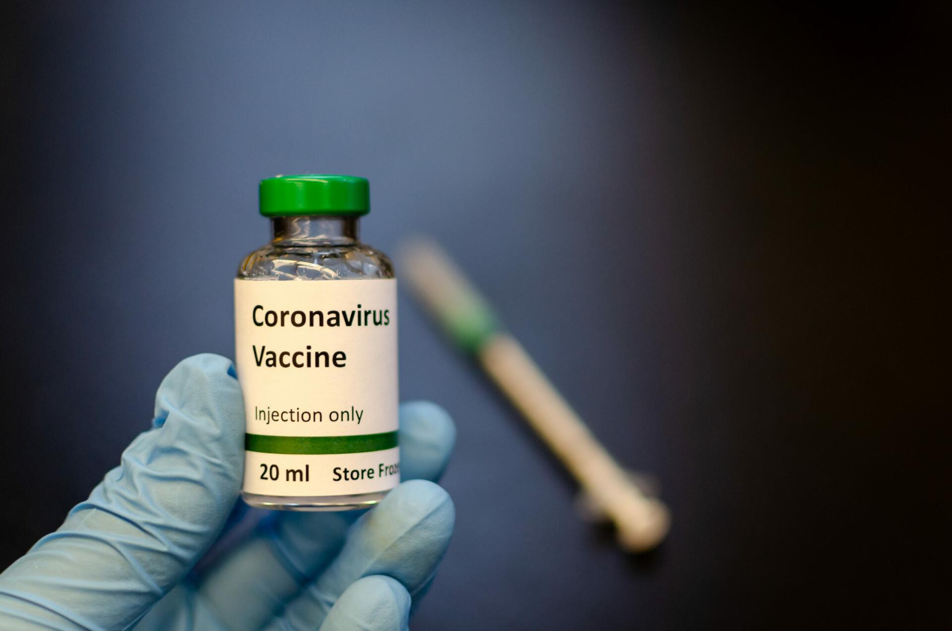 COVİD-19 vaksininin istifadəsinin qarşısında dayanan 3 şərt - Mütəxəssis açıqladı