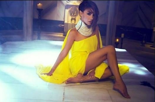 " Mən bikinidə konsert verəcəm, o bədəni saxlayıramsa, niyə də eləməyim?"- RÖYA