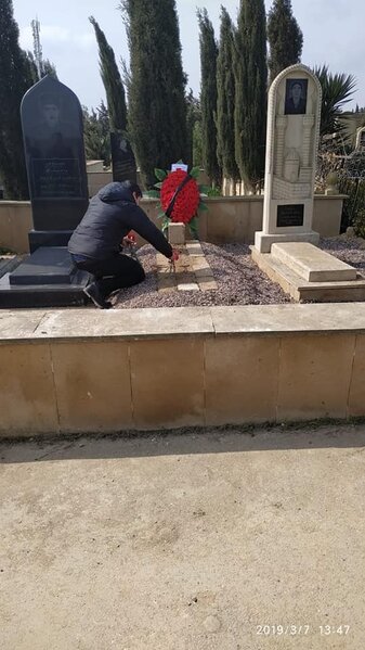 Bakıda məktəbdə DƏHŞƏT : 22 yaşlı müəllimə QƏFİLDƏN öldü+FOTO